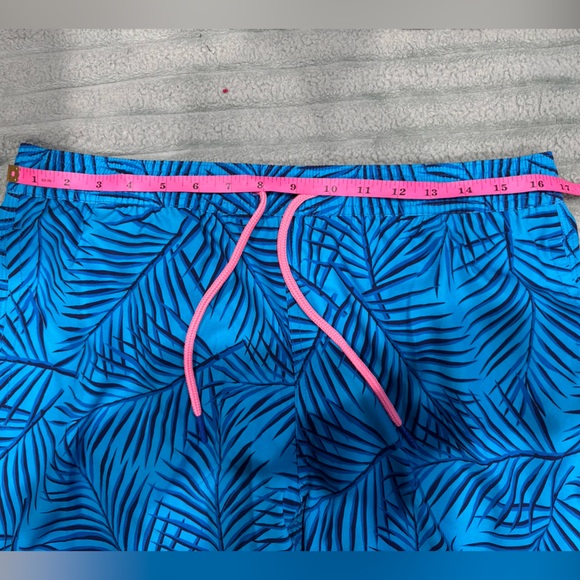 Vineyard Vines men's bathing suit / Swim trunks - Picture 12 of 13